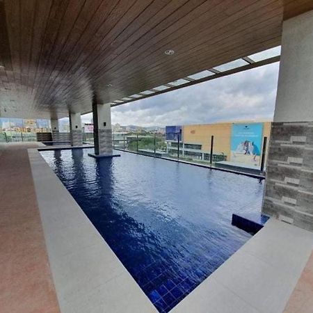 Sunvida Condo Across Sm City Cebu W/ Wifi And View 외부 사진